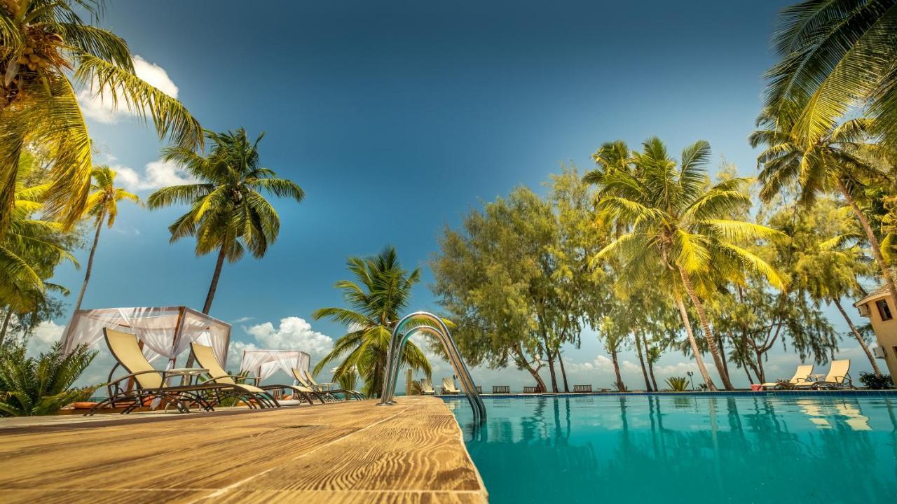 Ahg Maya Bay & Hotel Michamvi